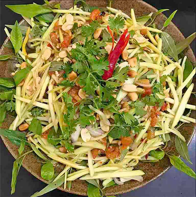 Nguyên liệu làm bánh tráng trộn chay